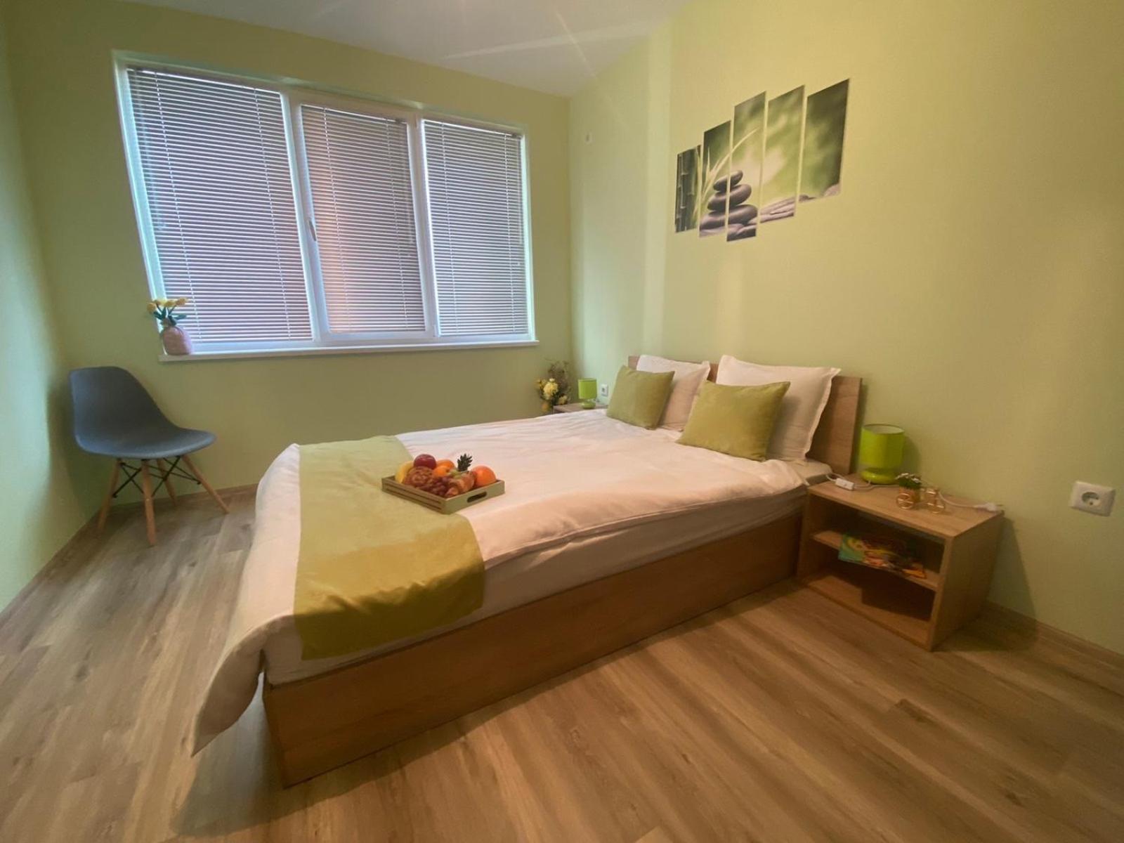Уютен Нов Апартамент - Стара Загора С Две Спални Apartman Kültér fotó